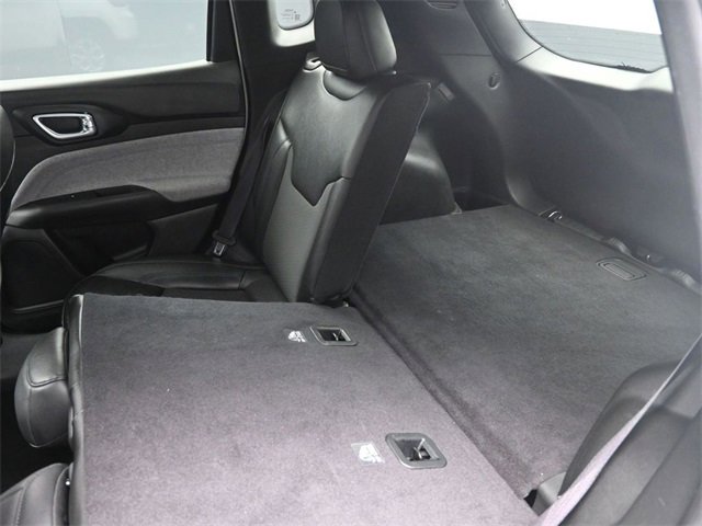 Used 2024 Jeep Compass Latitude image 21