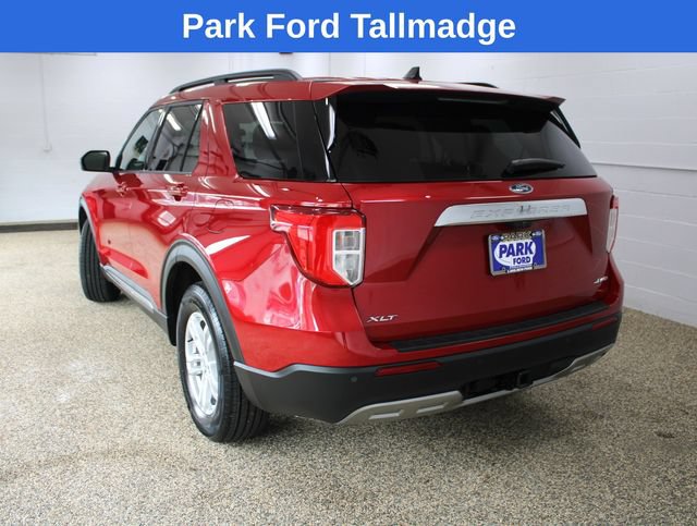 Used 2023 Ford Explorer XLT w/ Equipment Group 202A AWD/4WD image 3