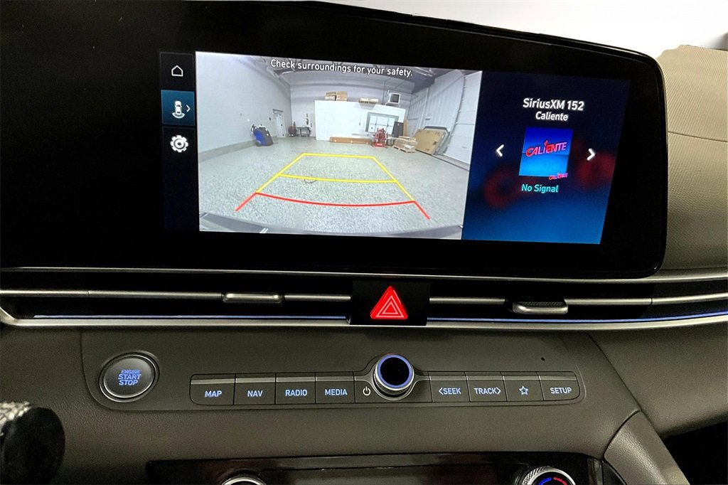 Used 2024 Hyundai Elantra SEL image 14