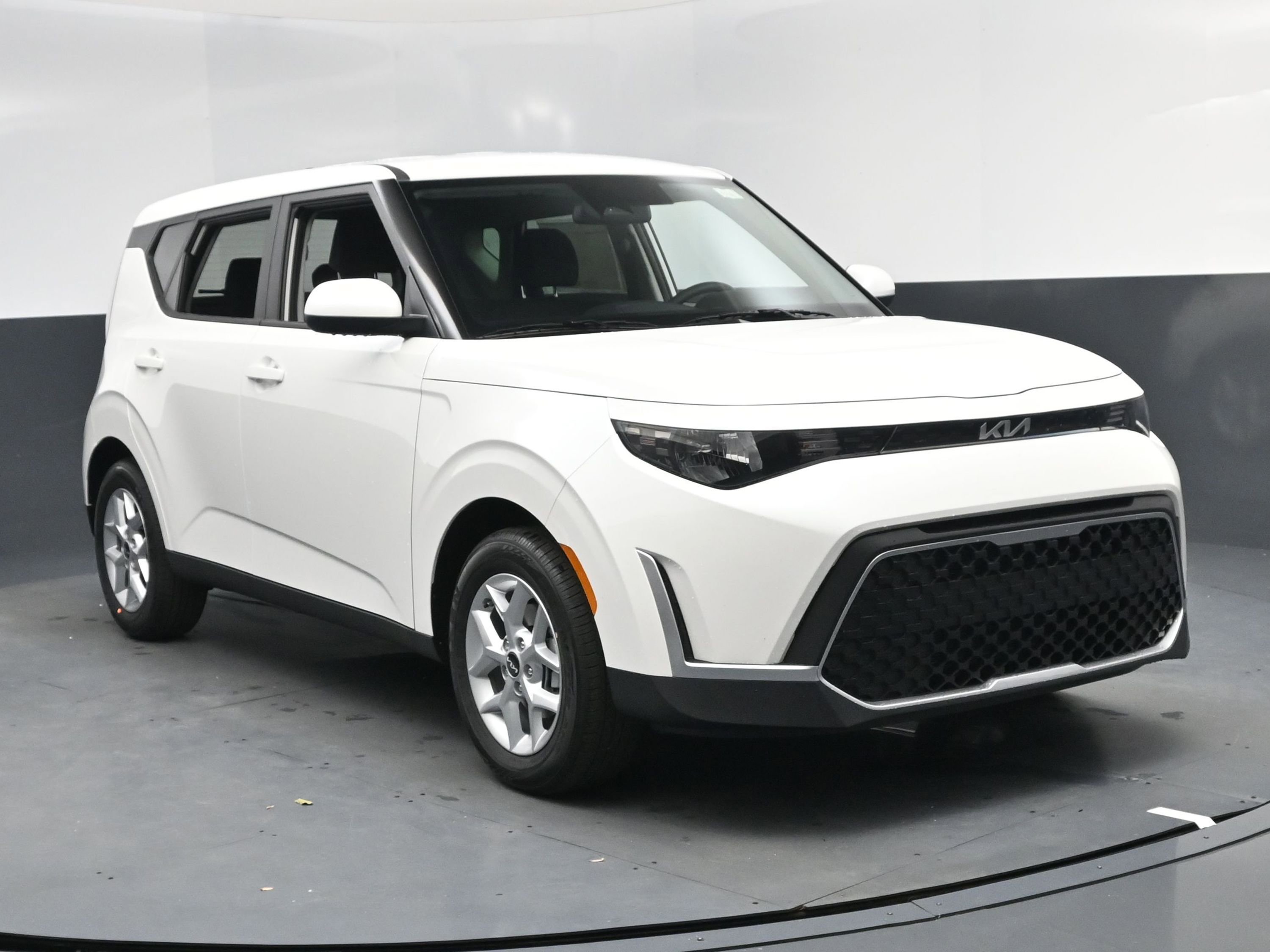 New 2025 Kia Soul LX image 8