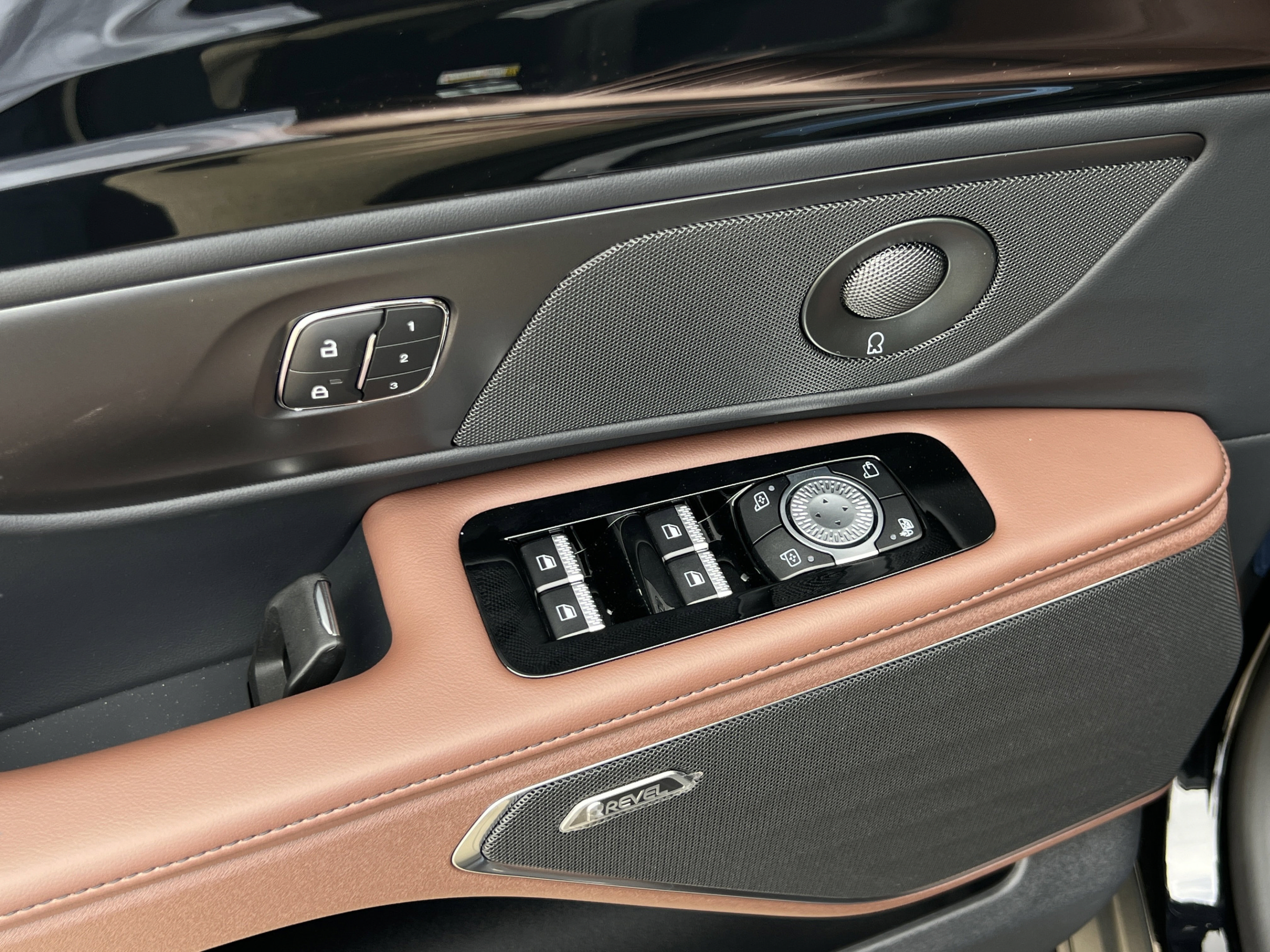 New 2026 Lincoln Nautilus Reserve AWD/4WD image 22