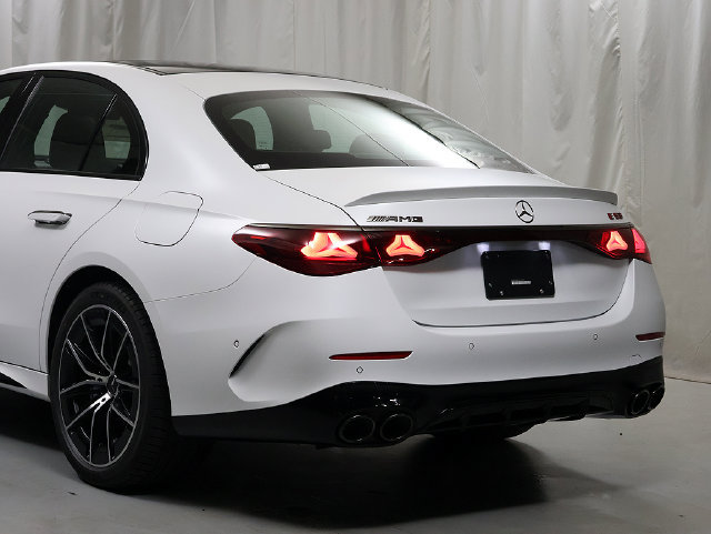 New 2027 Mercedes-Benz E 53 AMG e 4MATIC Sedan image 8