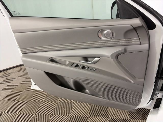 New 2026 Hyundai Elantra Sport FWD image 20