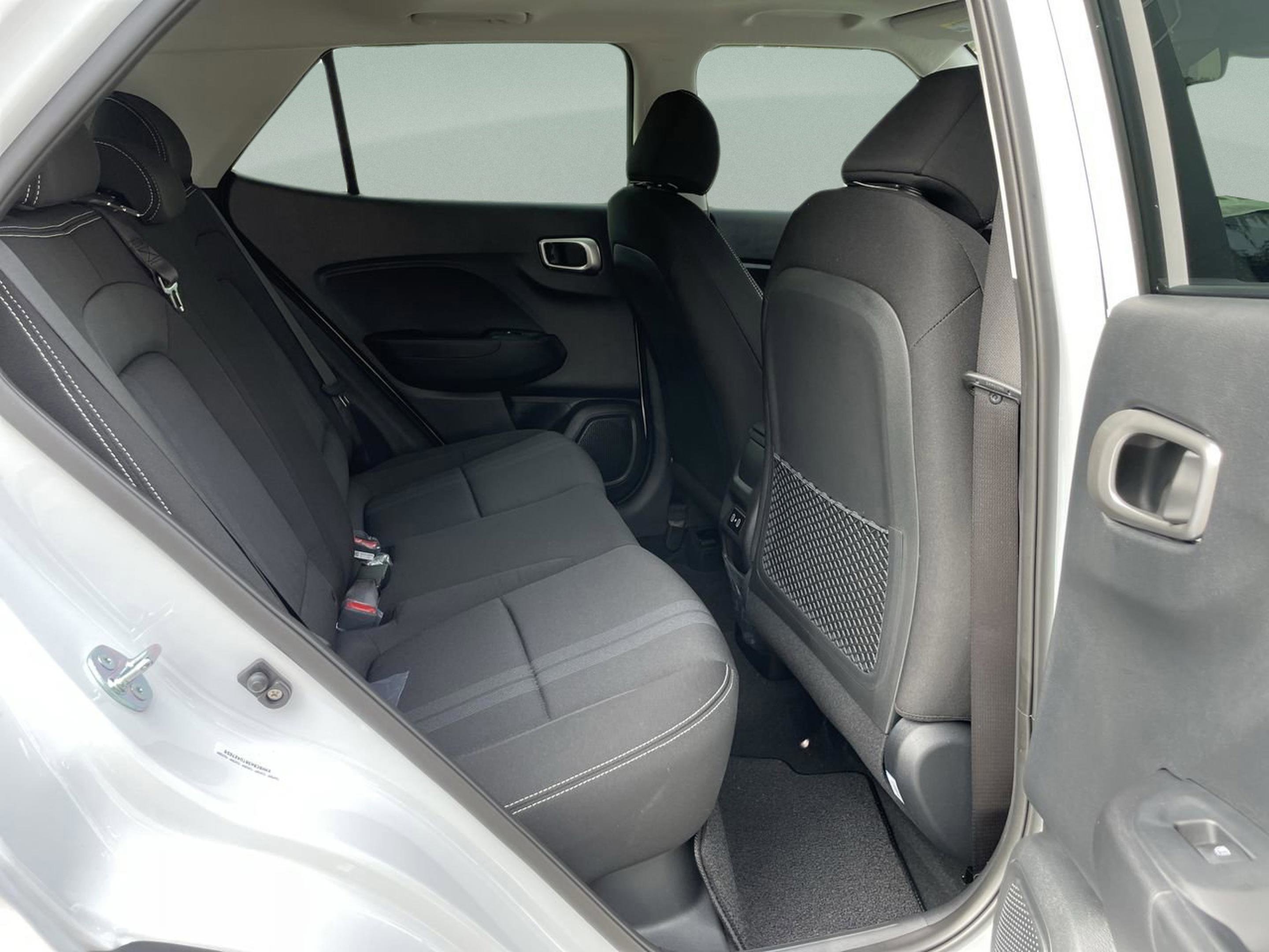 New 2026 Hyundai Venue SEL FWD image 18