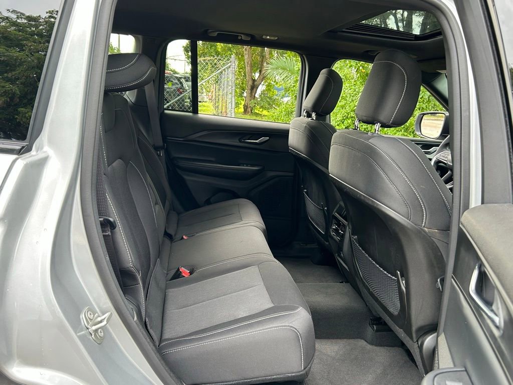 Certified 2024 Jeep Grand Cherokee Laredo X w/ Trailer Tow Package image 41