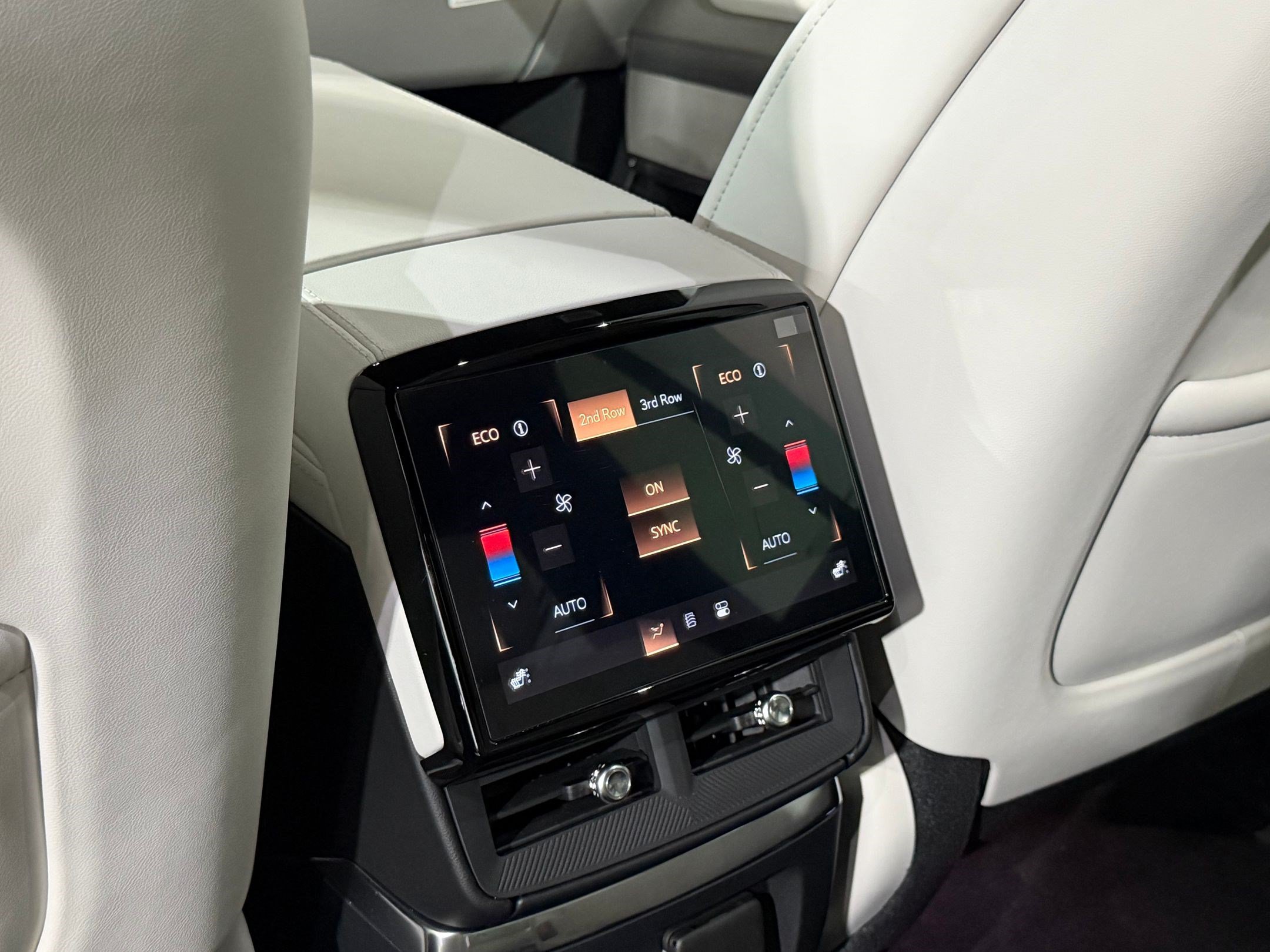 New 2026 Cadillac Vistiq Luxury AWD/4WD image 46