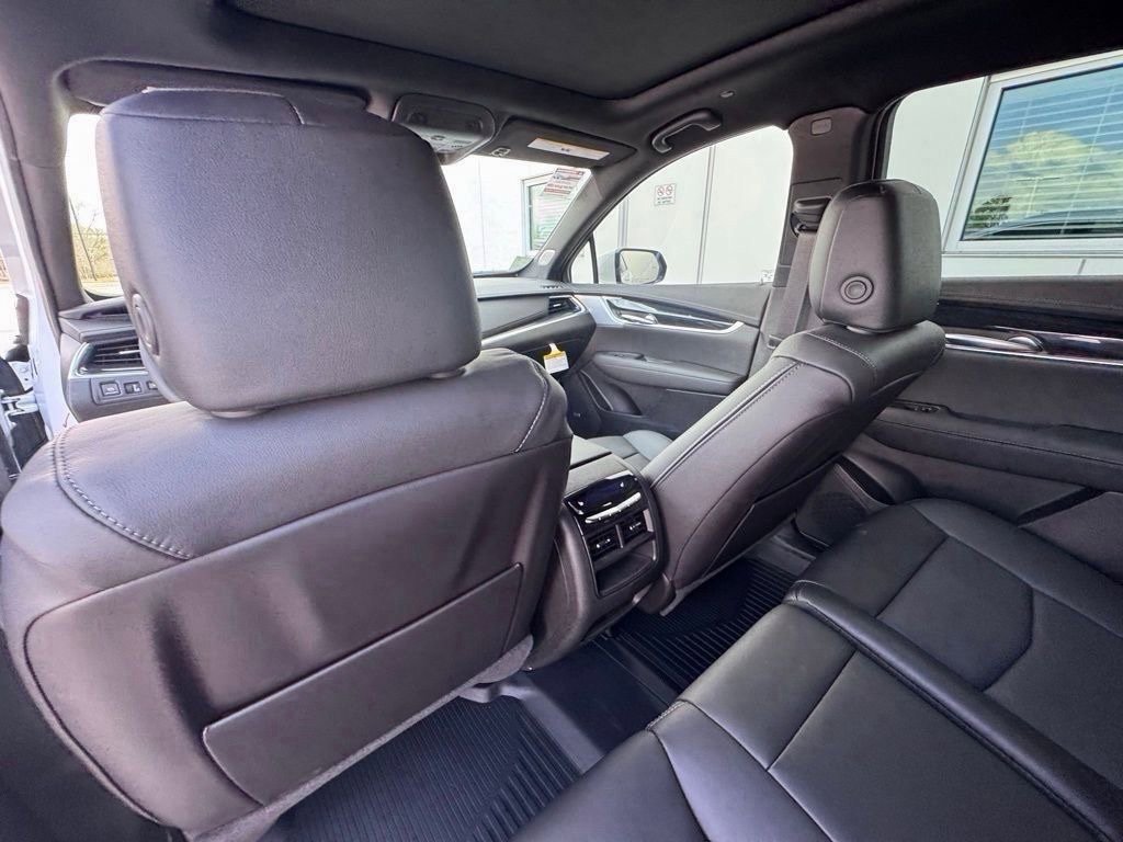 New 2026 Cadillac XT5 Premium Luxury w/ Driver Assist Package FWD image 21