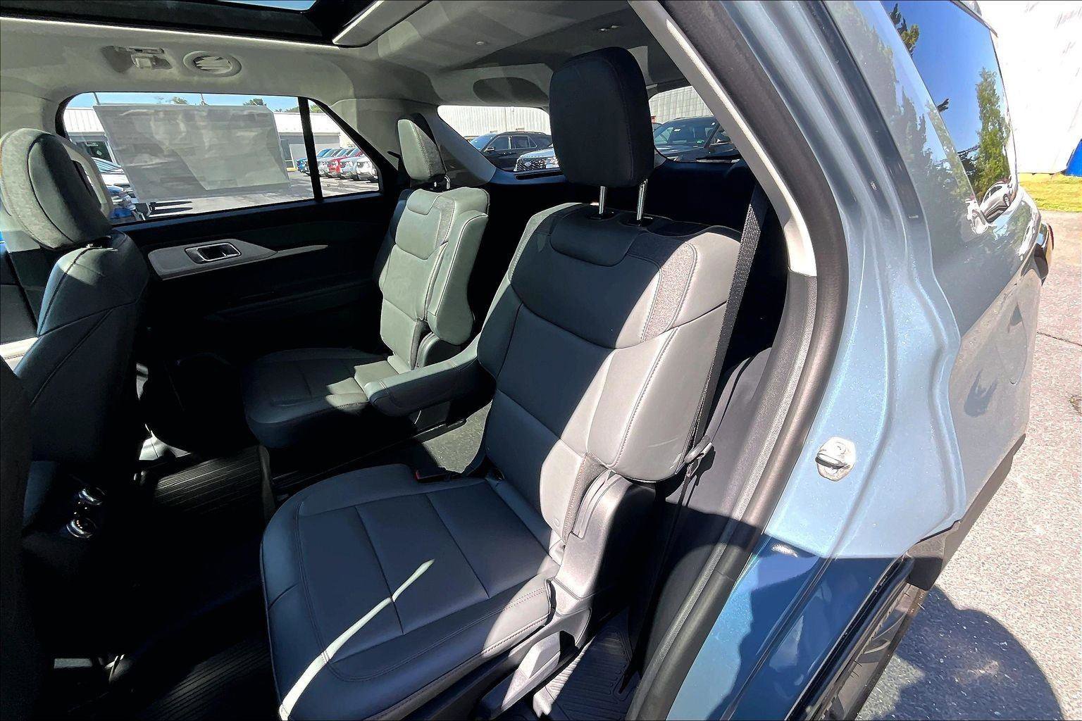 New 2026 Ford Explorer Active AWD/4WD image 10