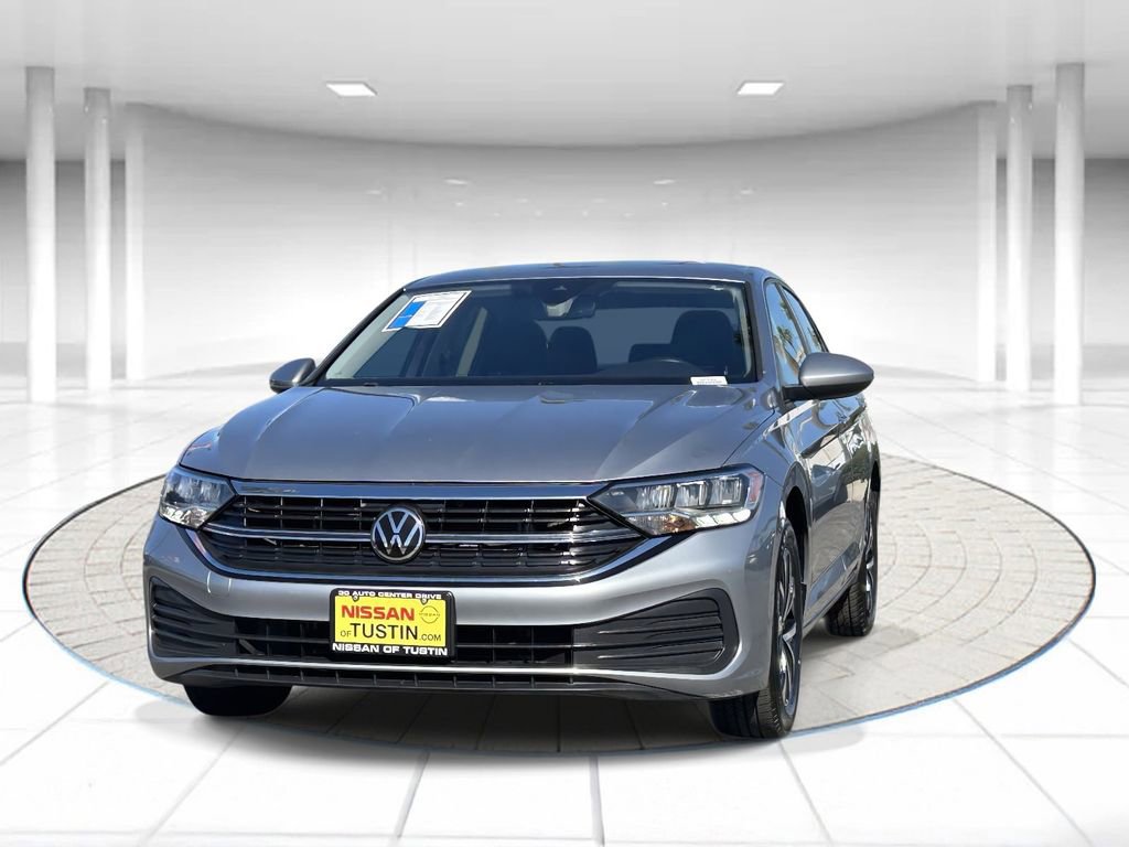 Used 2024 Volkswagen Jetta S image 6