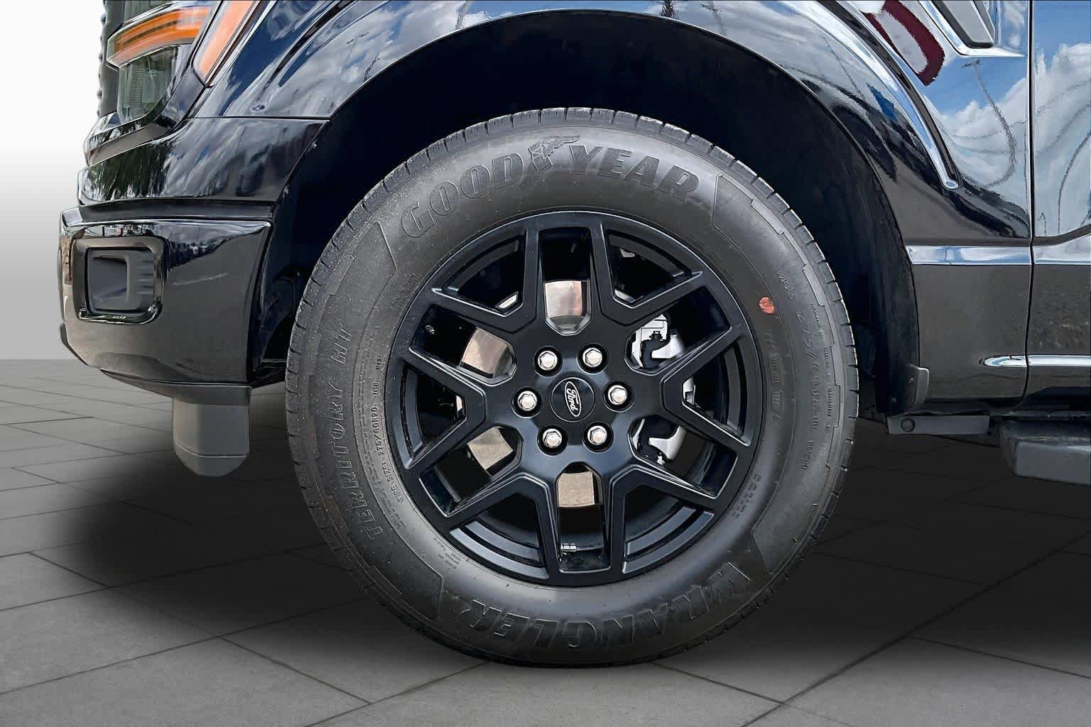 Used 2024 Ford F150 STX w/ STX Black Appearance Package RWD image 9