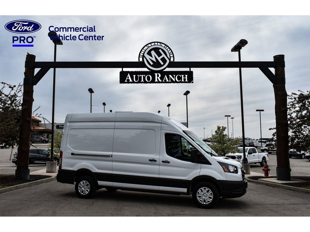 New 2023 Ford E-Transit 148 High Roof