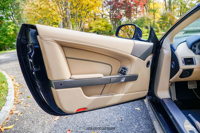 Used 2015 Aston Martin DB9 Volante image 32