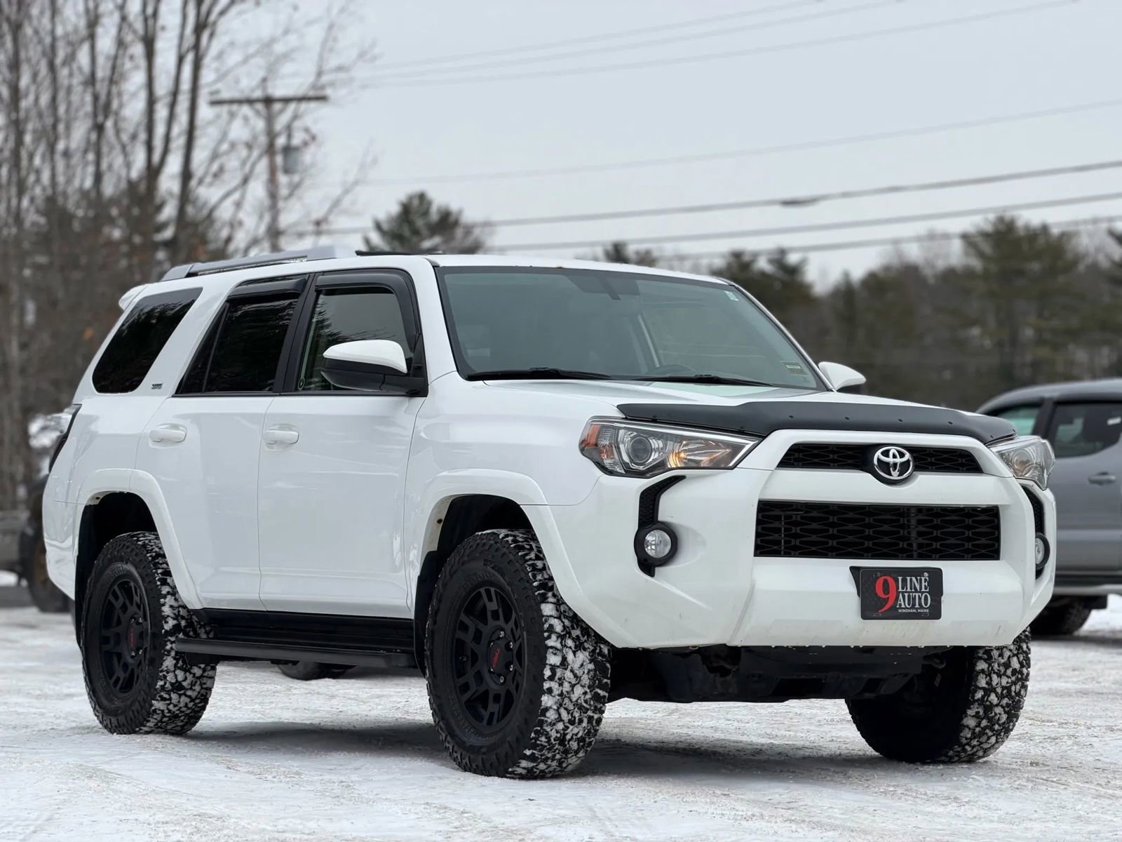 Used 2015 Toyota 4Runner 4WD image 2