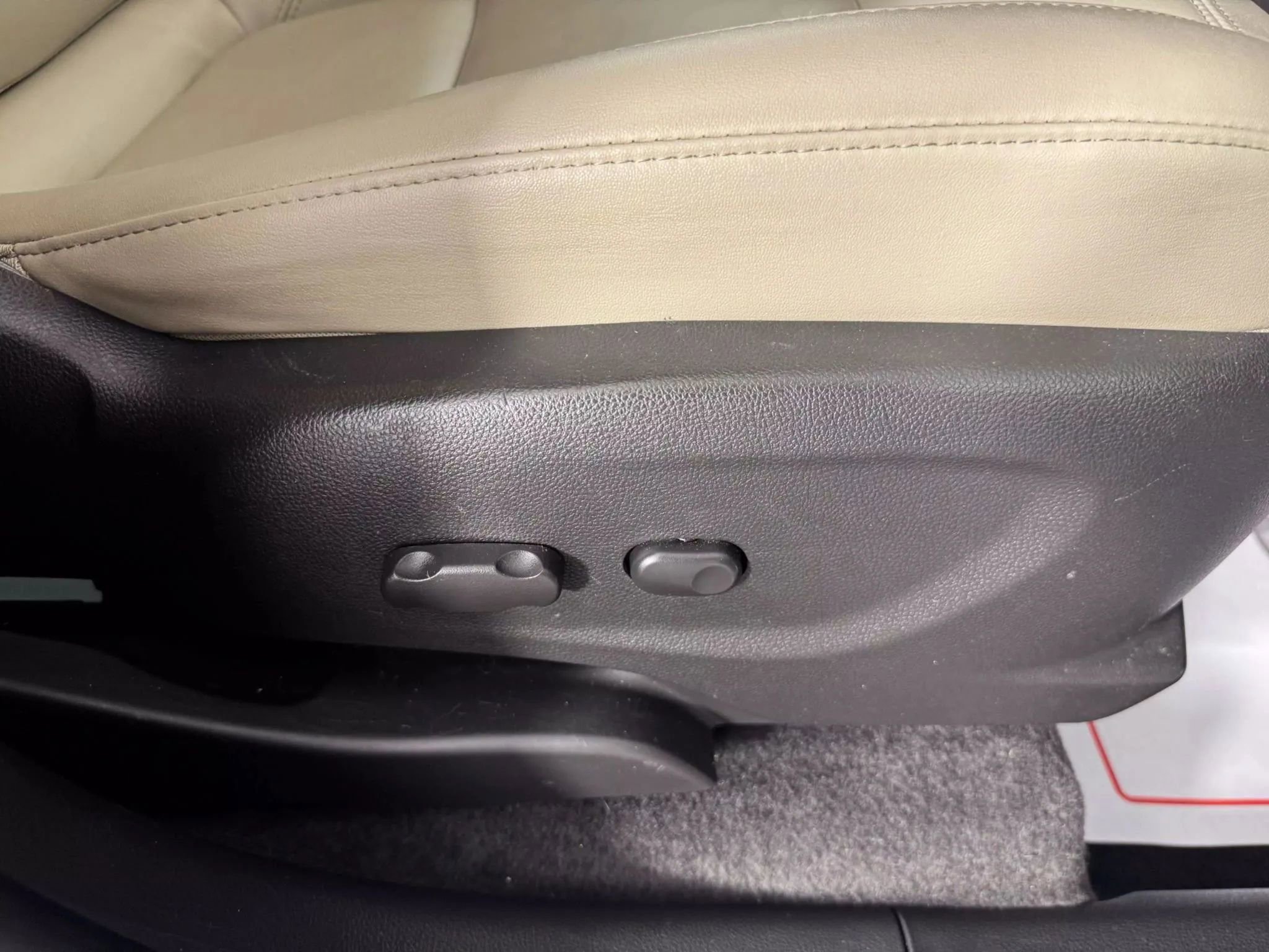 Used 2017 Buick Encore Premium w/ Experience Buick Package image 36