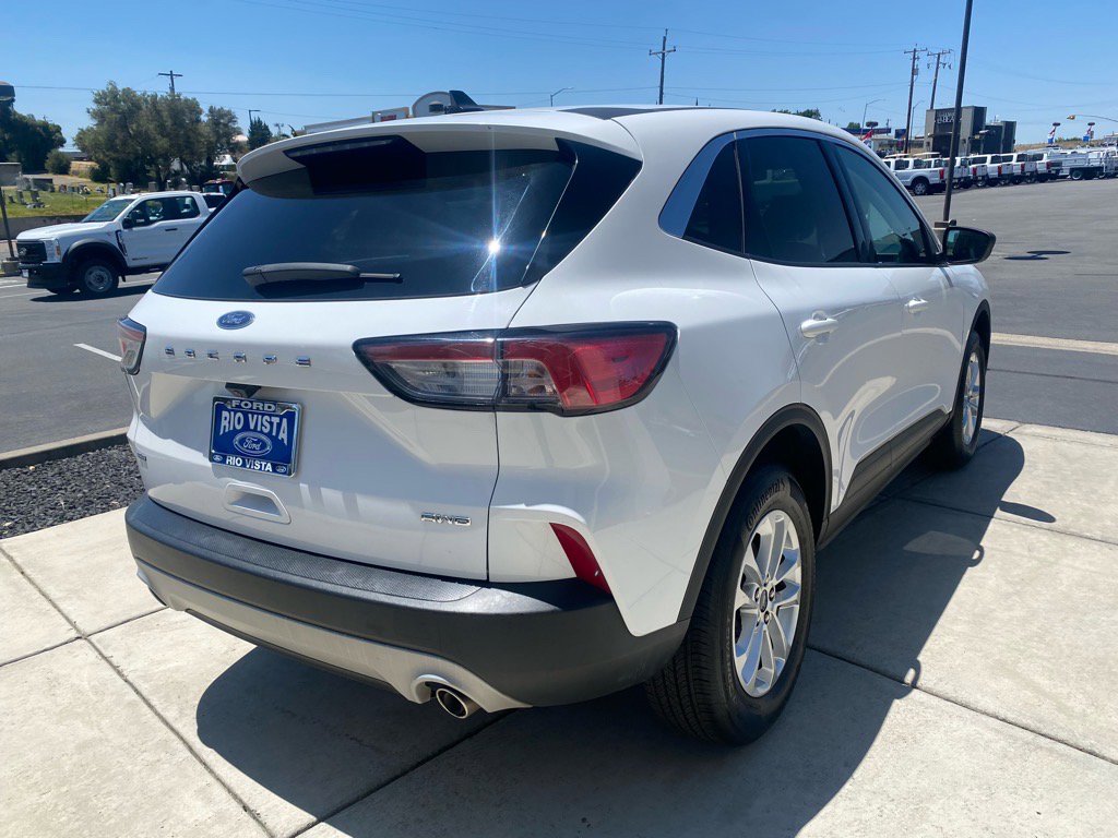 Used 2022 Ford Escape SE image 7
