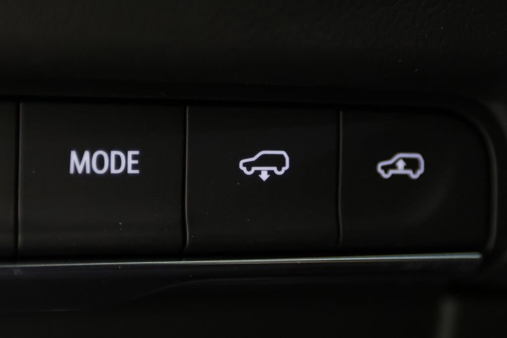 Used 2026 Cadillac Escalade Platinum Sport w/ LPO, Floor Liner Package image 29