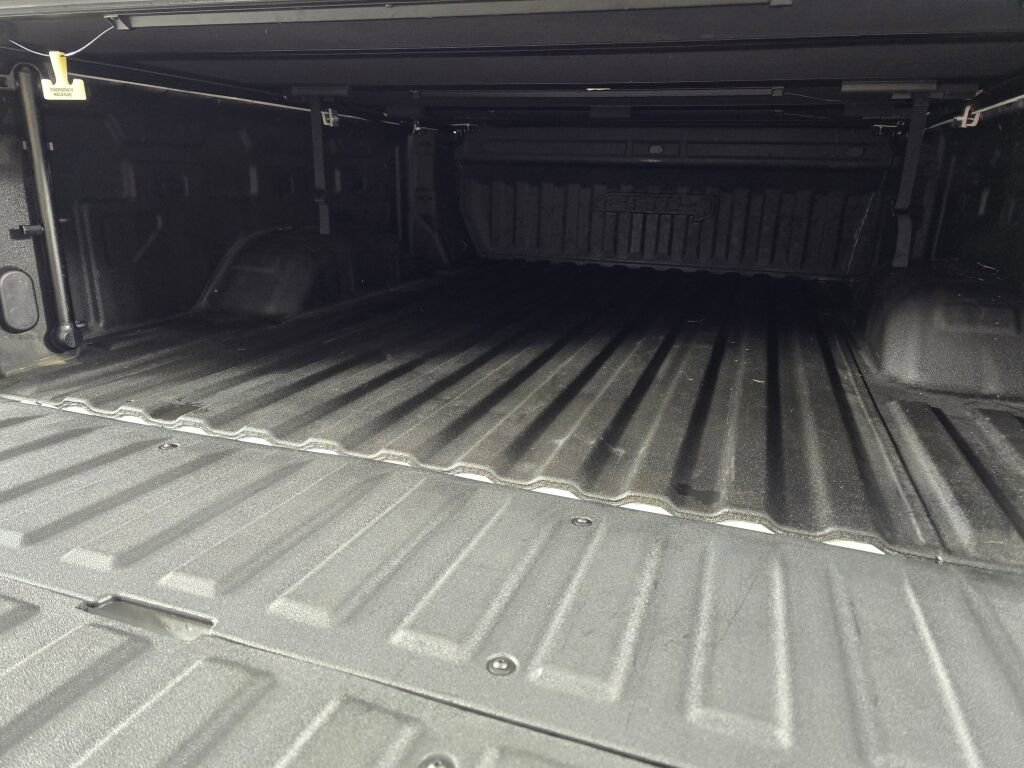 Used 2024 GMC Sierra 2500 AT4 w/ AT4 Premium Plus Package image 17