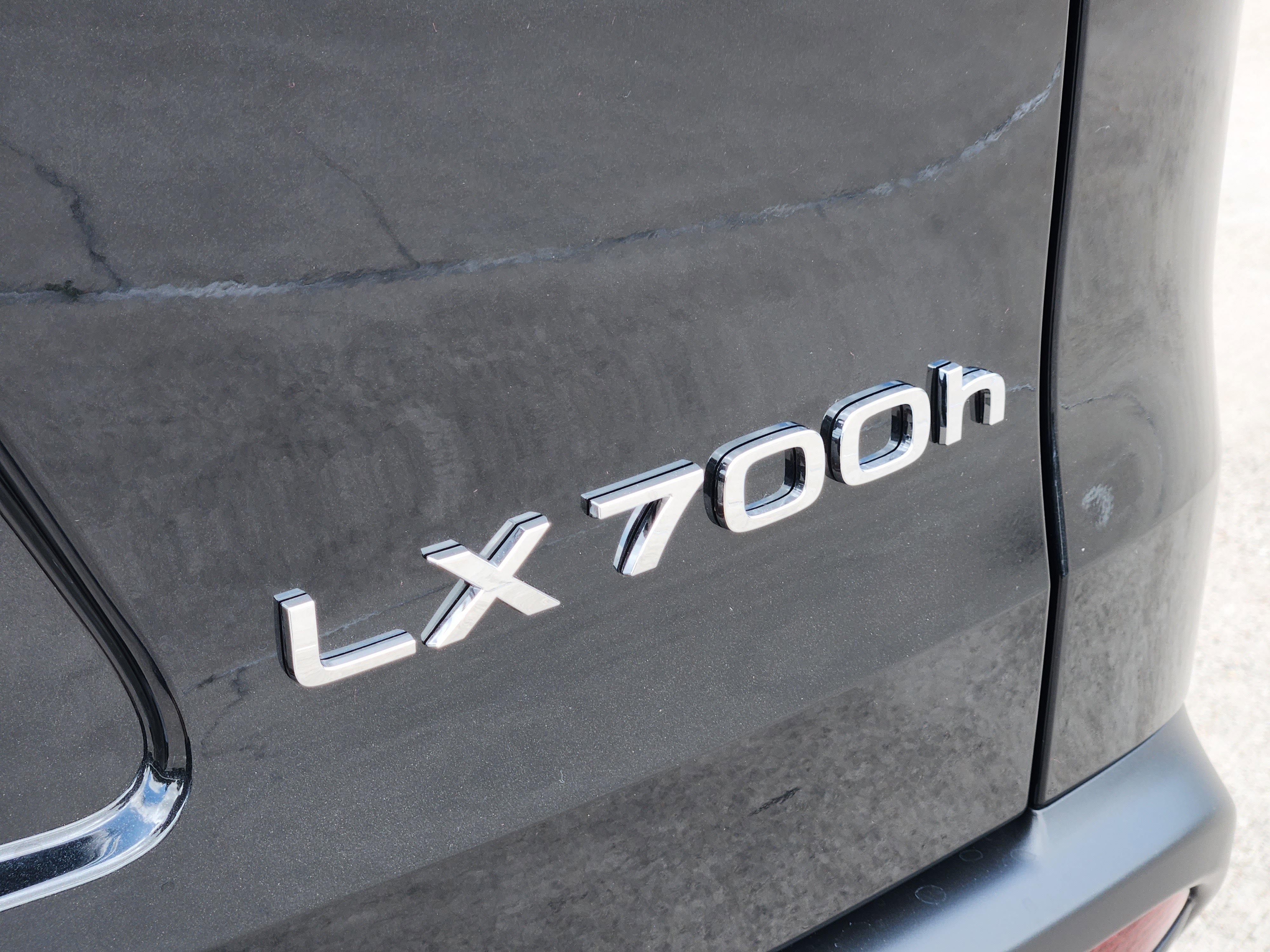 New 2026 Lexus LX 700h Luxury image 7