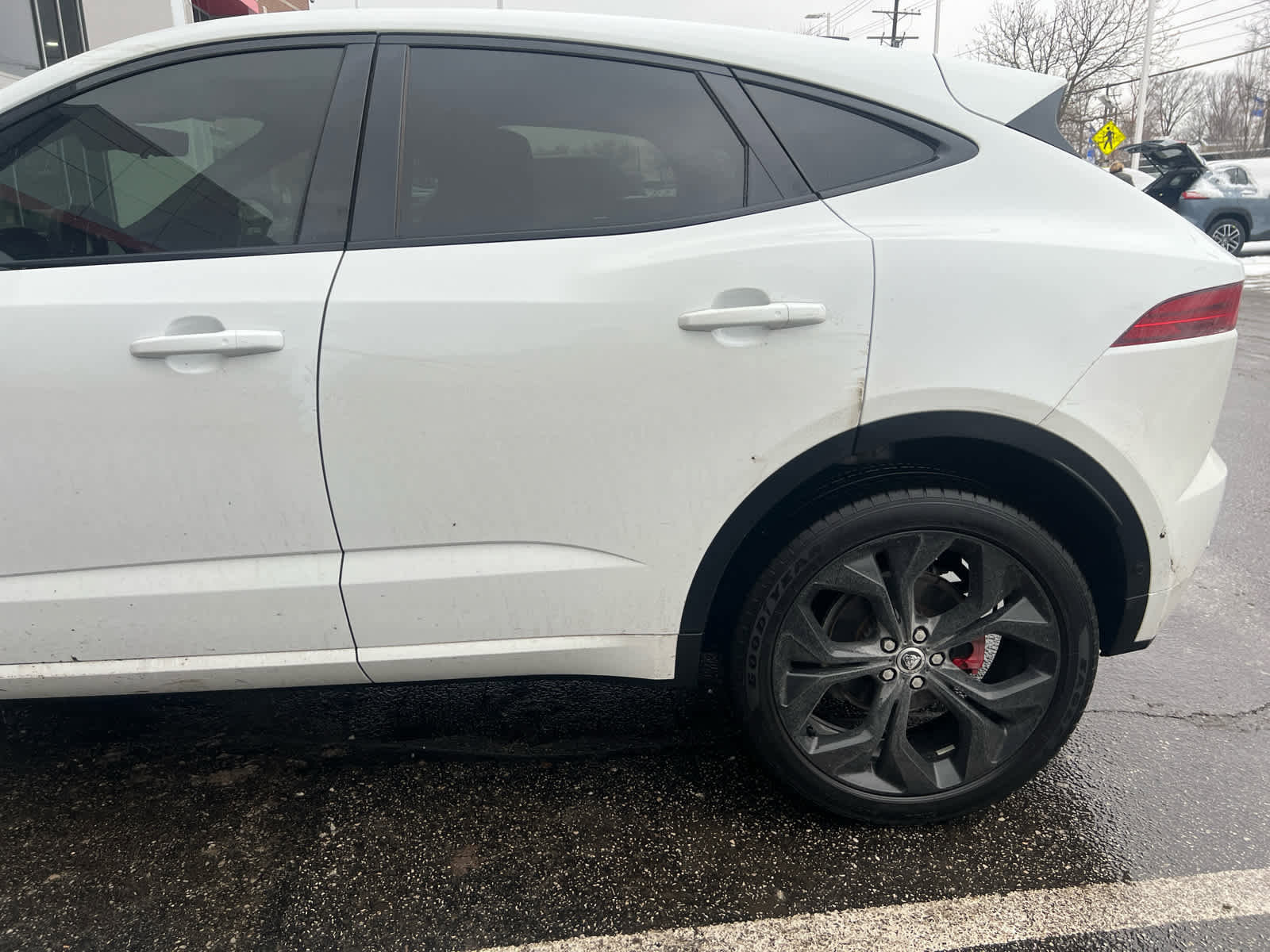 Used 2024 Jaguar E-PACE R-Dynamic SE image 7