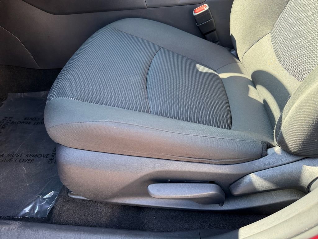 Used 2024 Toyota RAV4 LE AWD/4WD image 24