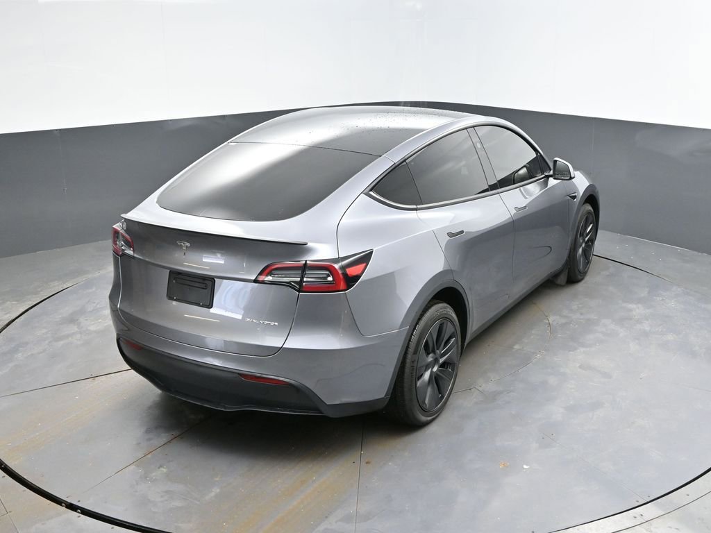 Used 2025 Tesla Model Y Long Range image 21