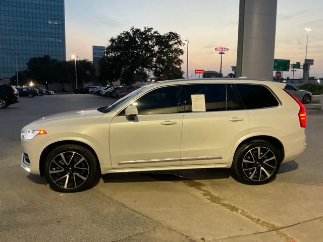 Certified 2023 Volvo XC90 B6 Plus AWD/4WD image 4