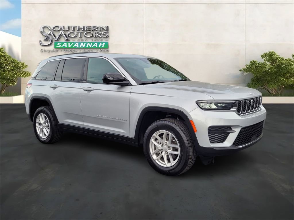 New 2025 Jeep Grand Cherokee Laredo X w/ Luxury Tech Group I image 7