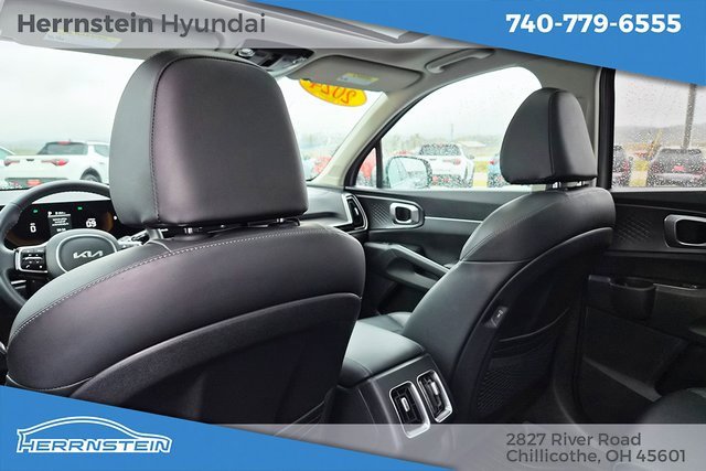 Used 2024 Kia Sorento S w/ Panoramic Sunroof Package image 25