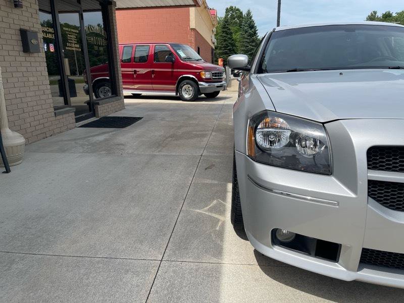 Used 2006 Dodge Magnum SRT8 w/ SRT Option Group III RWD image 6