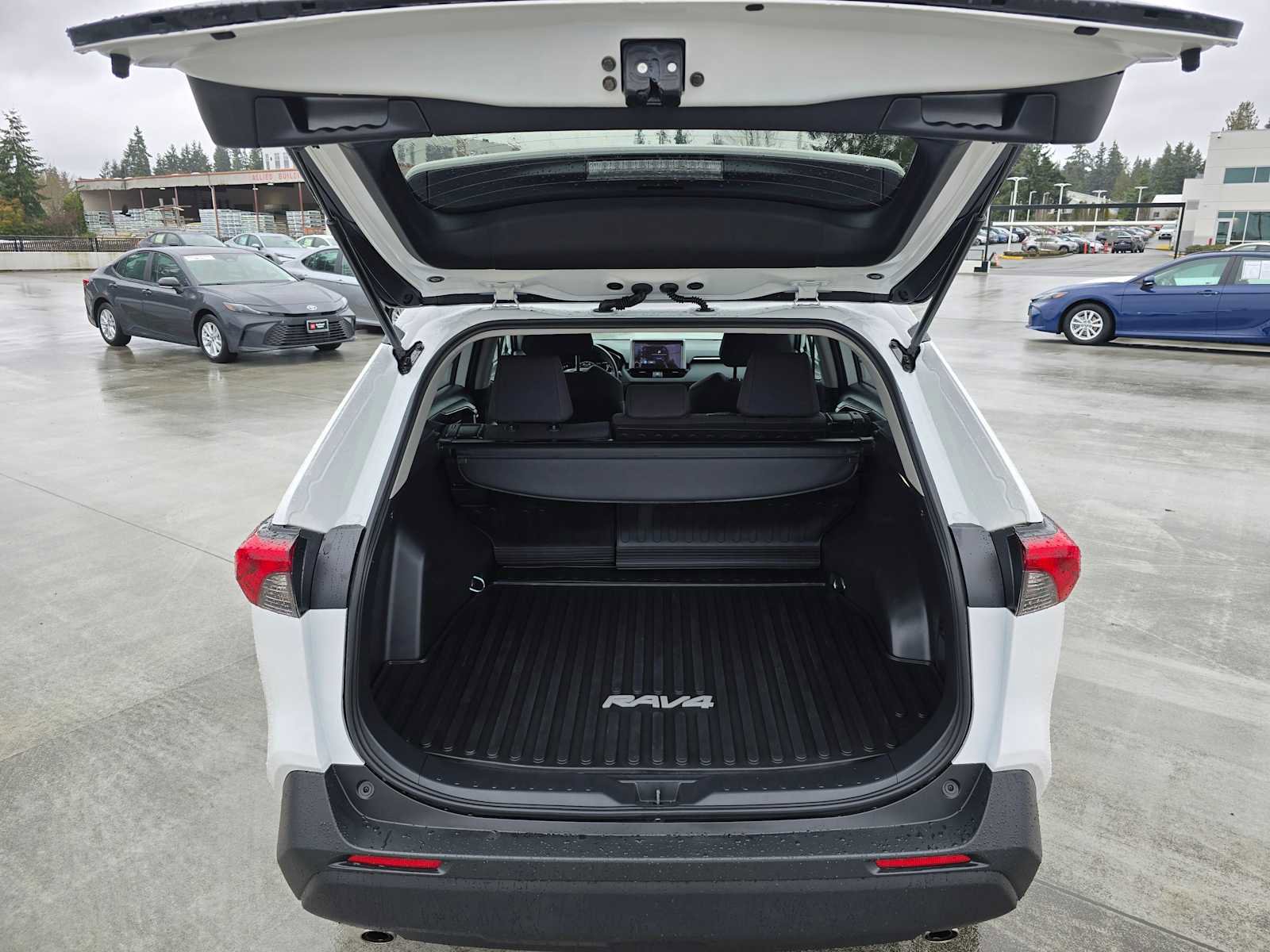 Certified 2025 Toyota RAV4 LE image 14