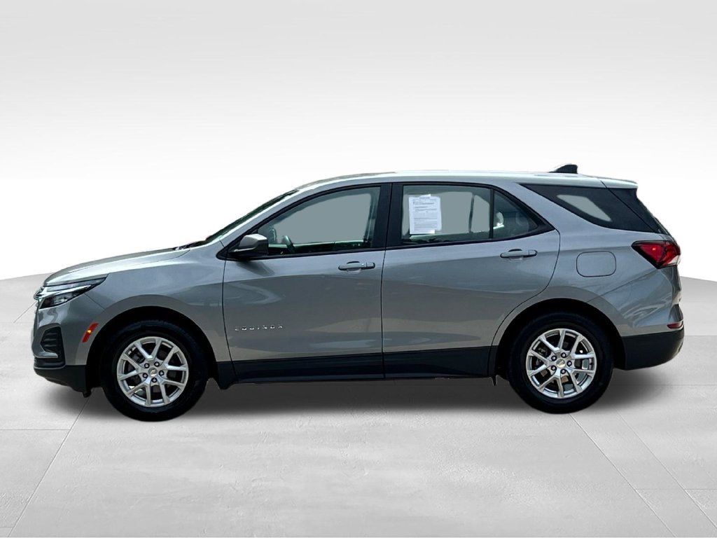 Used 2023 Chevrolet Equinox LS FWD image 13