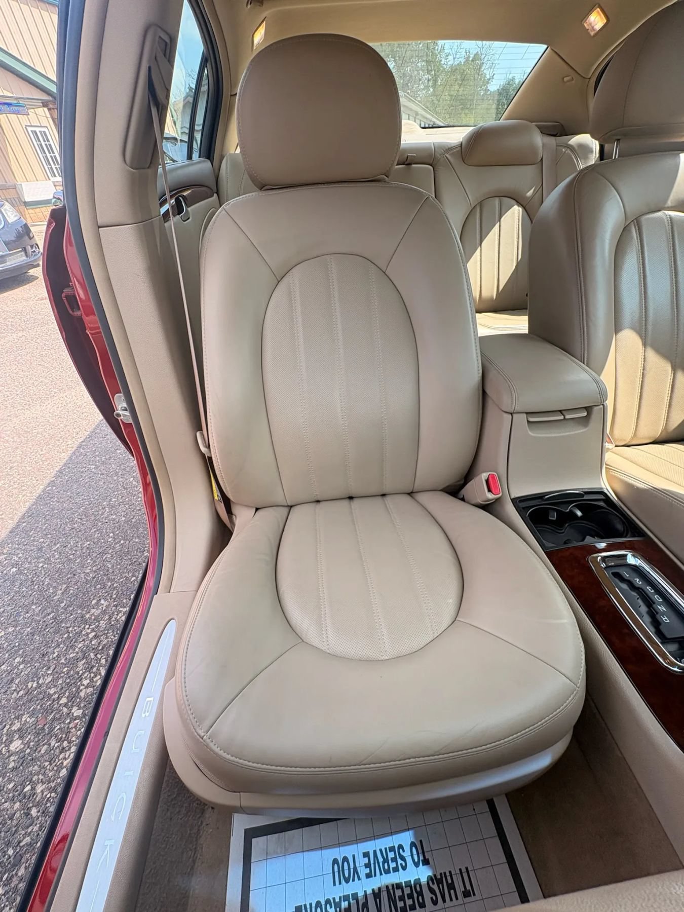Used 2006 Buick Lucerne CXS w/ Driver Confidence Package FWD image 33