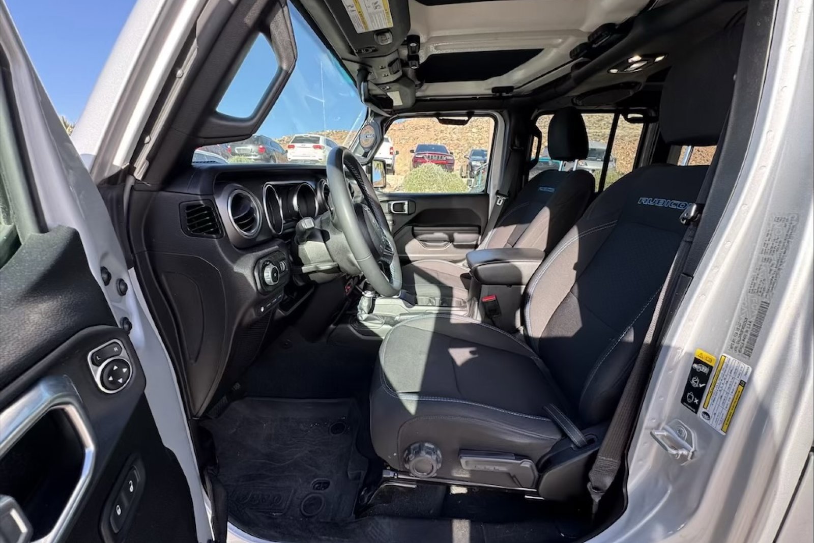 Used 2023 Jeep Wrangler Unlimited Rubicon 4xe w/ Steel Bumper Group image 9