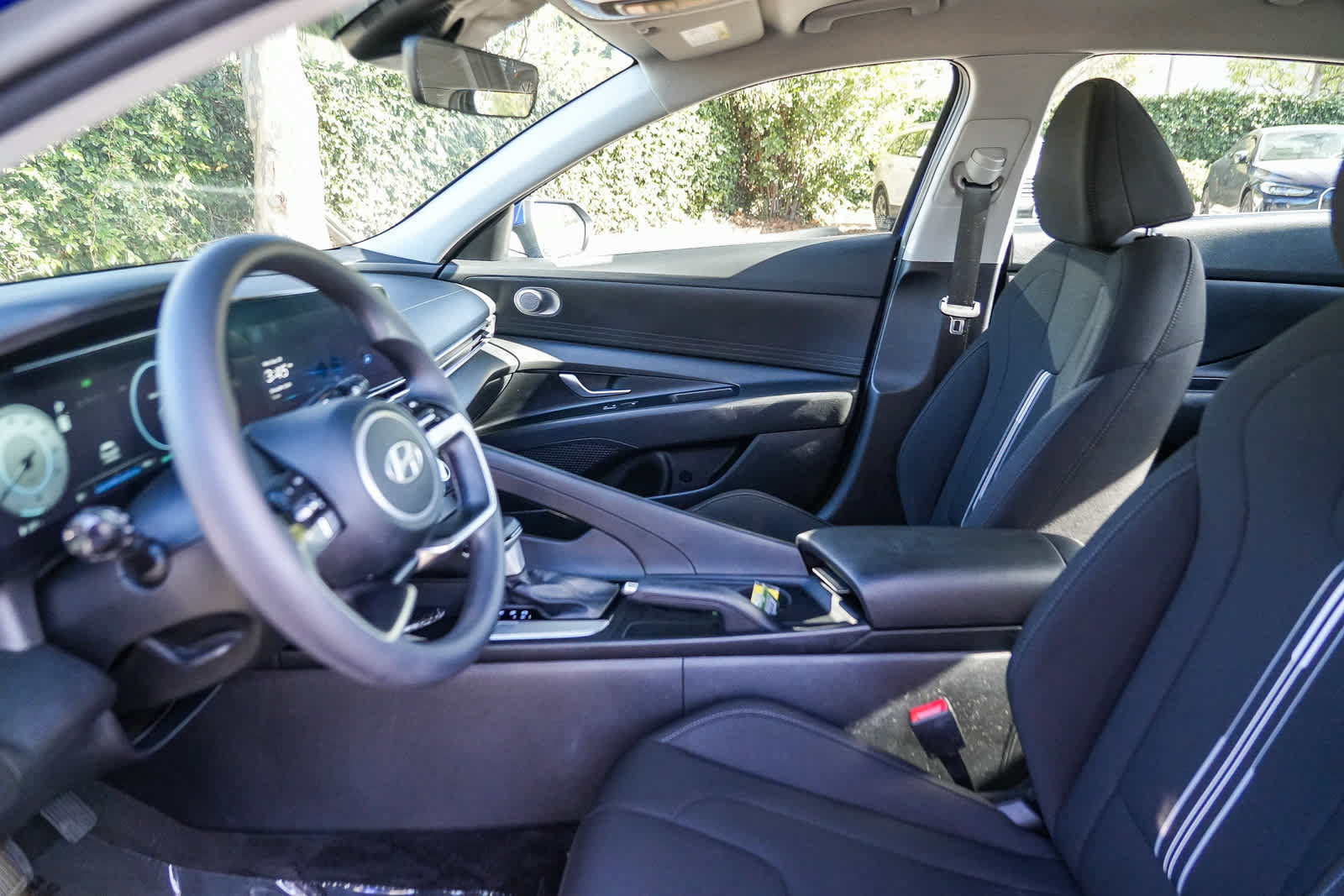 Certified 2024 Hyundai Elantra SEL FWD image 16