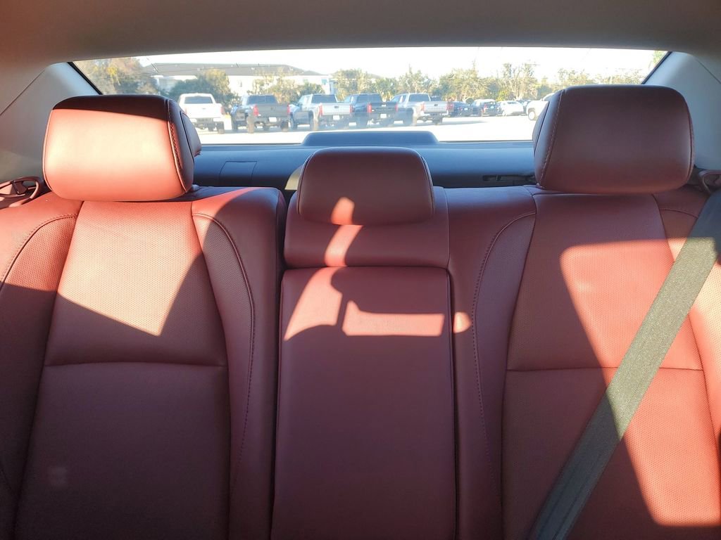 Used 2023 MAZDA MAZDA3 s image 13