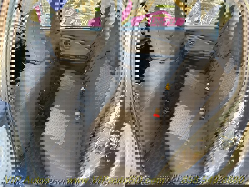 Used 2017 Toyota Yaris LE image 10