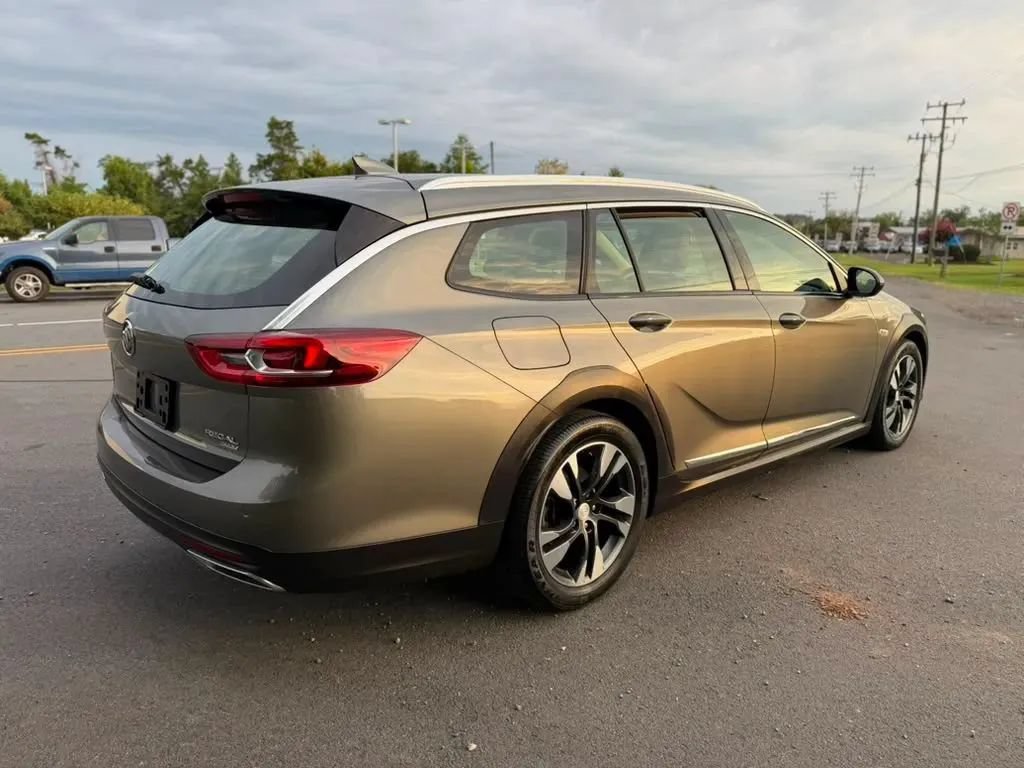 Used 2019 Buick Regal Essence w/ Driver Confidence Package I AWD/4WD image 6