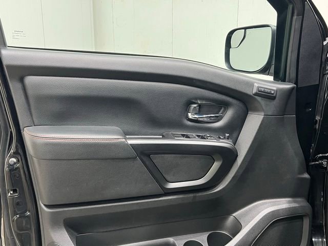 Used 2021 Nissan Titan PRO-4X w/ Pro-4x Convenience Package image 18
