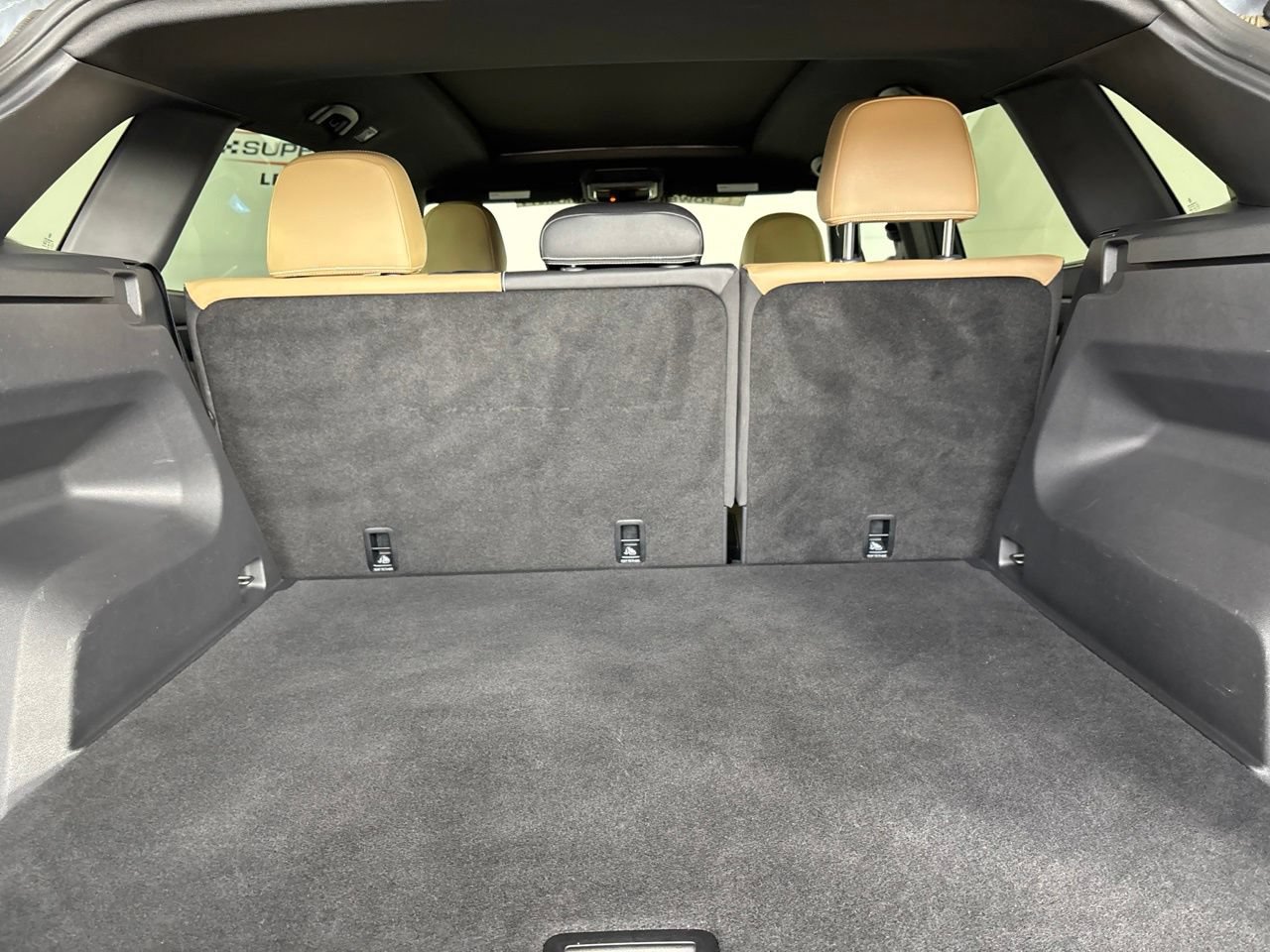 Used 2025 Volkswagen Atlas Cross Sport SE FWD image 23