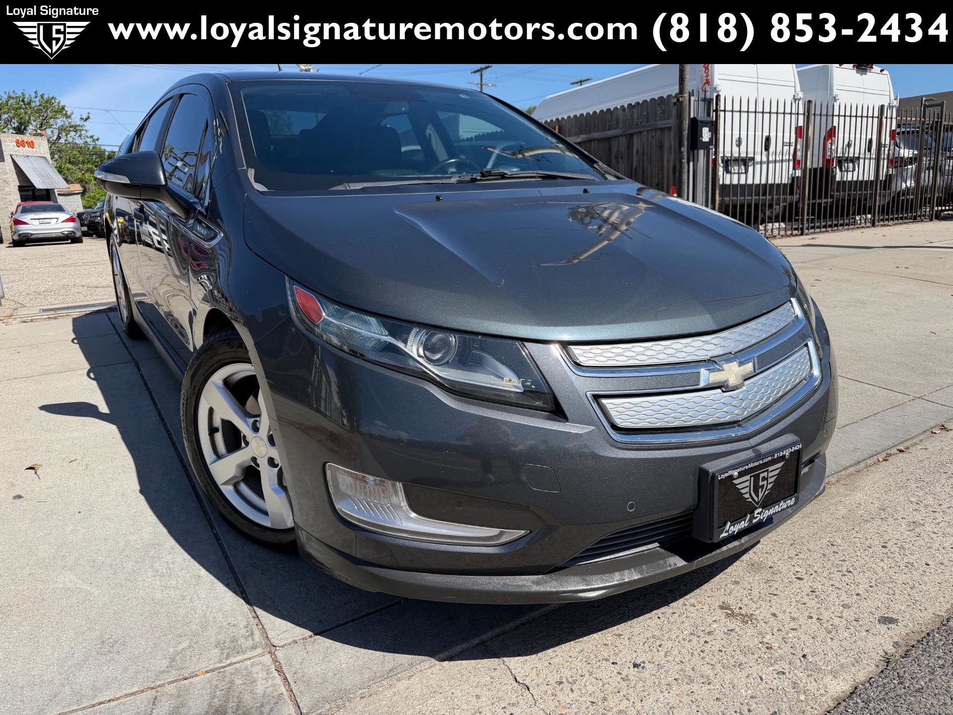 Used 2012 Chevrolet Volt Premium w/ Premium Trim Package FWD image 1