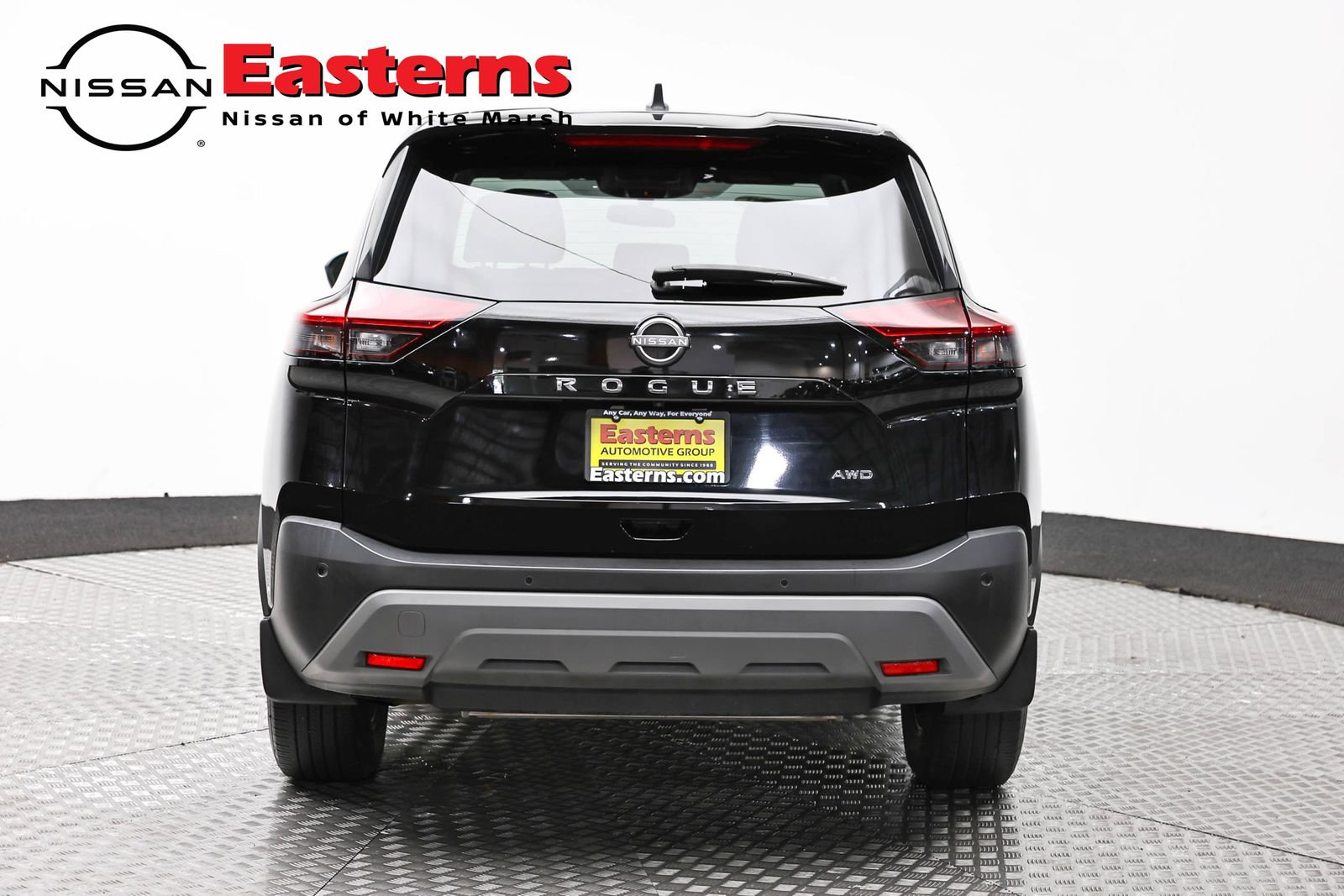 Used 2023 Nissan Rogue S AWD/4WD image 6