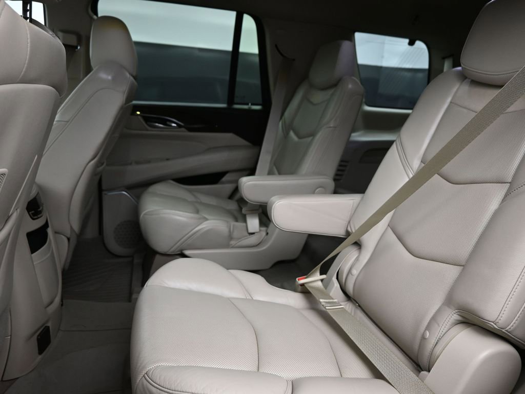 Used 2020 Cadillac Escalade Luxury image 27