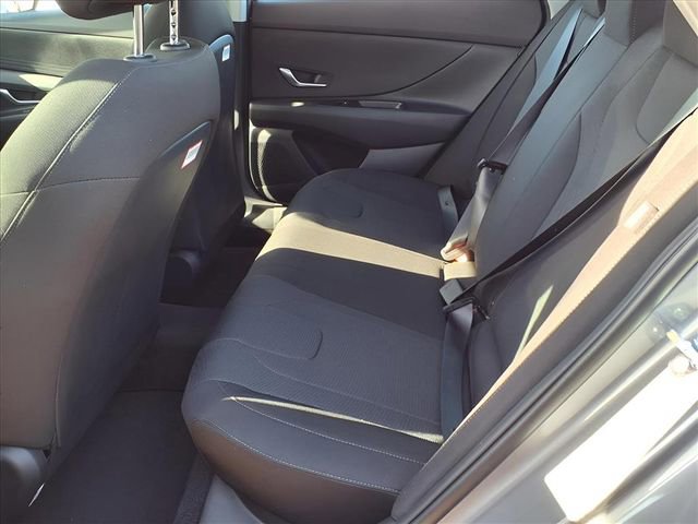 New 2026 Hyundai Elantra SE image 5