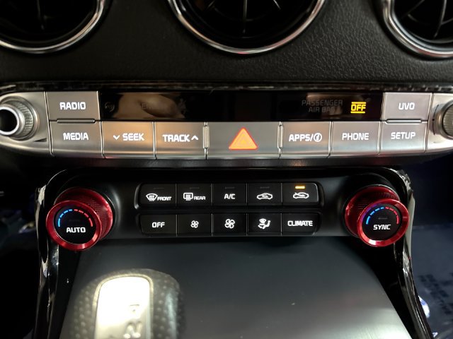 Used 2018 Kia Stinger GT RWD image 16