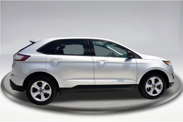 Used 2018 Ford Edge SE FWD image 15
