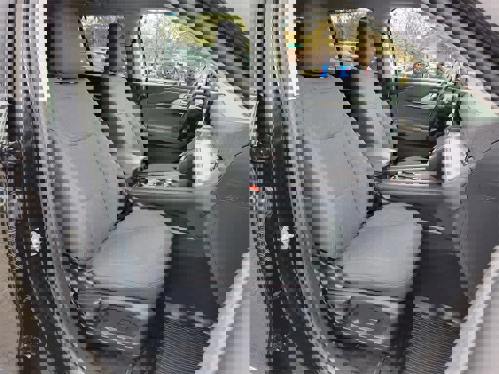 Used 2025 Ford Explorer Active image 17