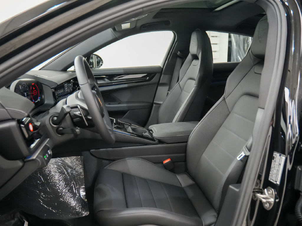 New 2026 Porsche Panamera 4 AWD/4WD image 5
