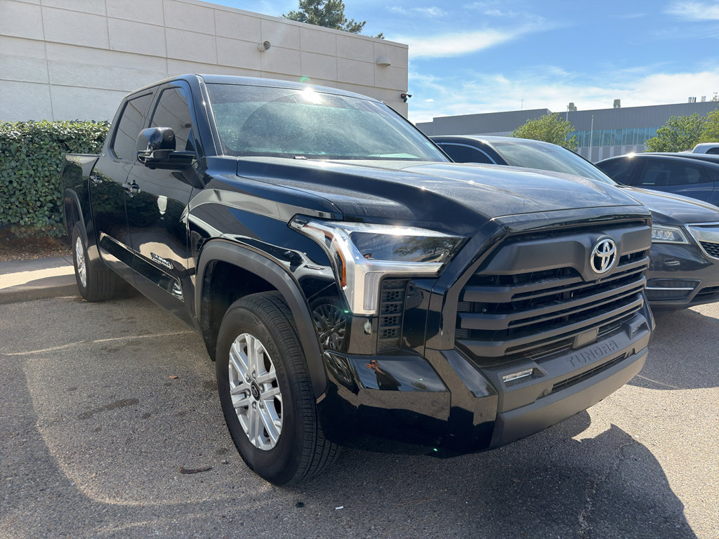 Used 2025 Toyota Tundra SR5 w/ Advanced Technology Package AWD/4WD image 3