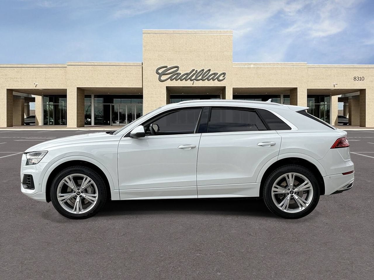 Used 2023 Audi Q8 Premium AWD/4WD image 8