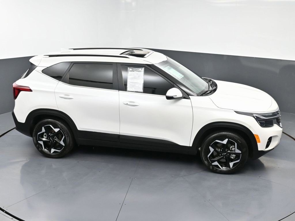 Used 2024 Kia Seltos EX image 50